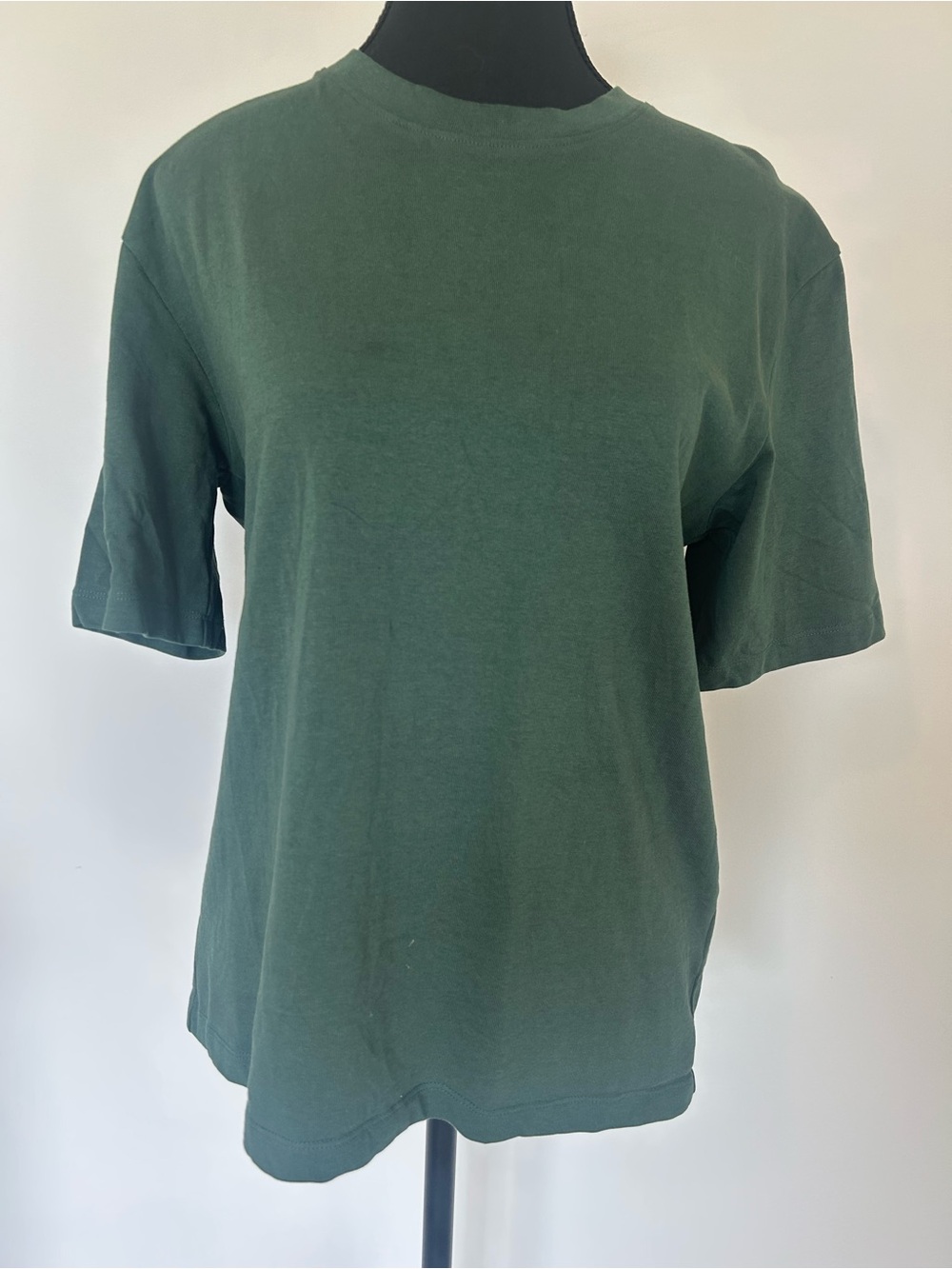 B Young Classic Crewneck Heavy Fall Tee in Dark Green